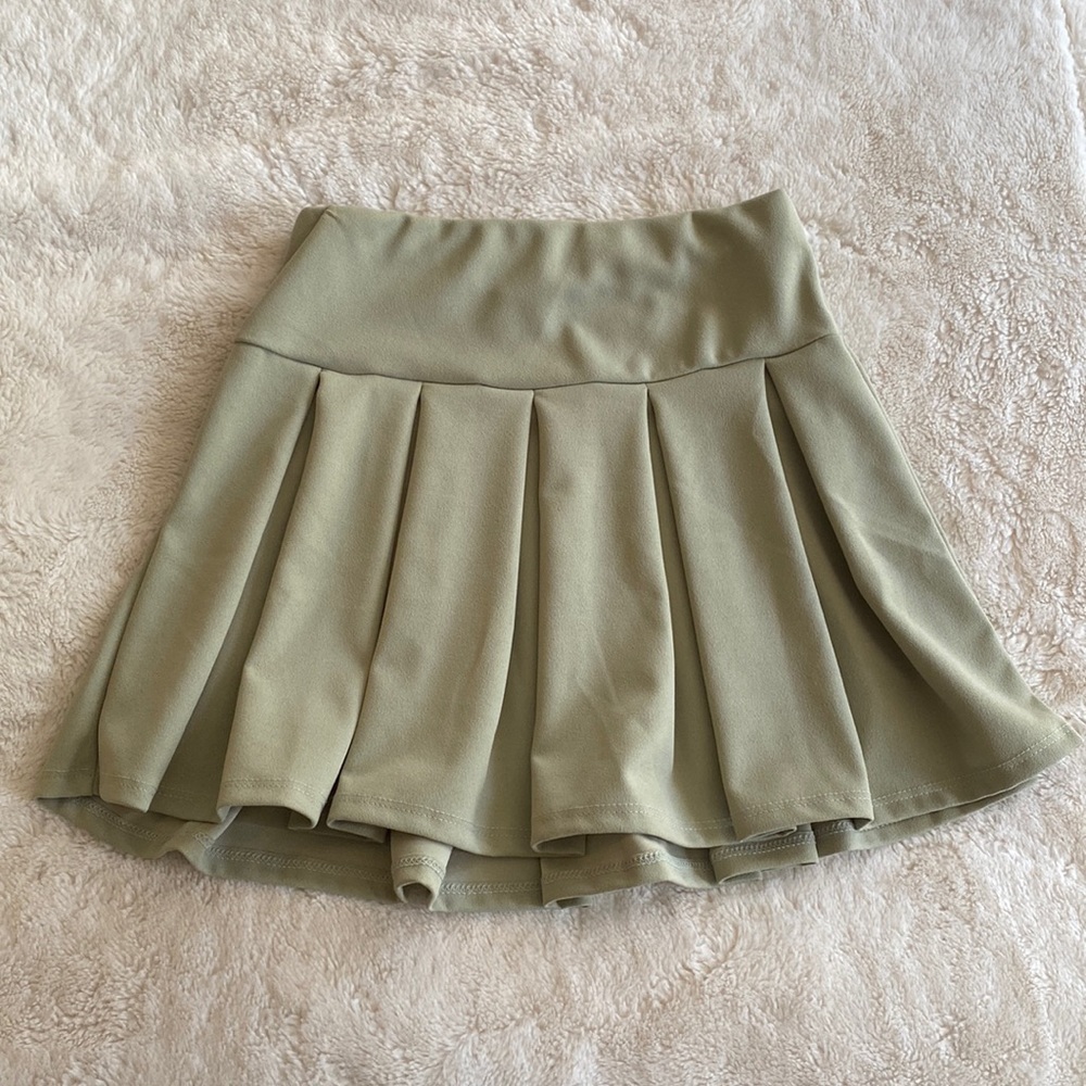 Charlotte Russe sage green tennis skirt